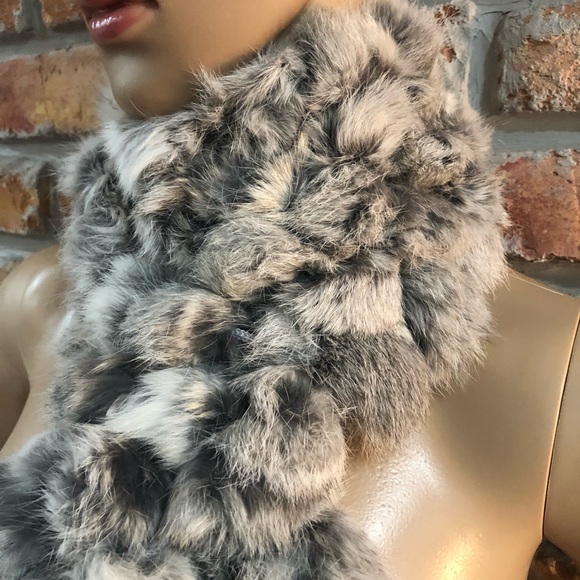 Genuine fur scarf/wrap - Picture 3 of 8